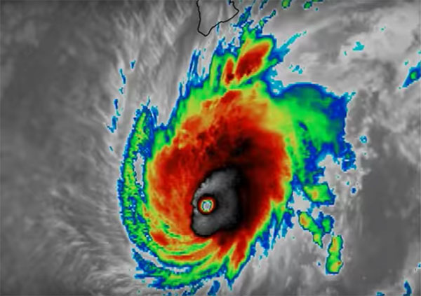Hurricane Lane satellite image