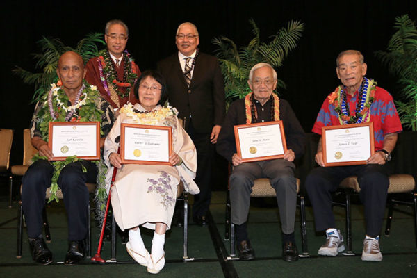 2019 Living Treasures honorees with Bishop Matsumoto and Pieper Toyama. Photo: Lenscapes Photography