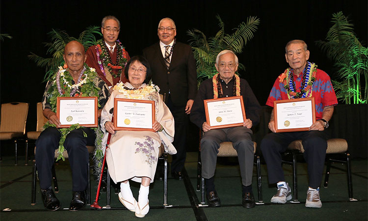 2019 Living Treasures honorees with Bishop Matsumoto and Pieper Toyama