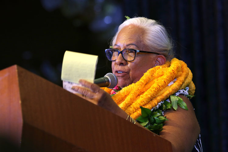 Honoree Māpuana de Silva addresses the attendees